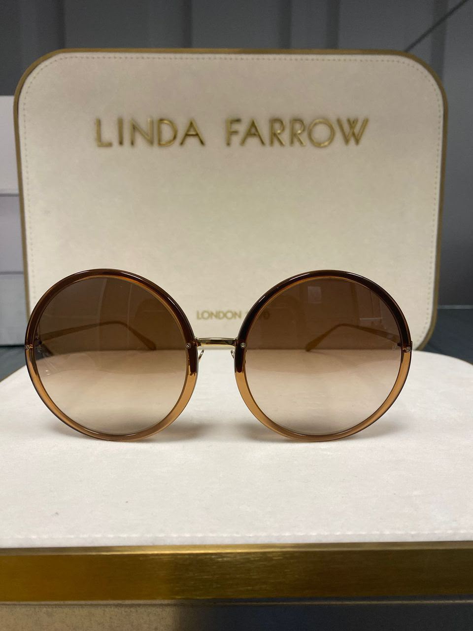 Linda Farrow Round Brown